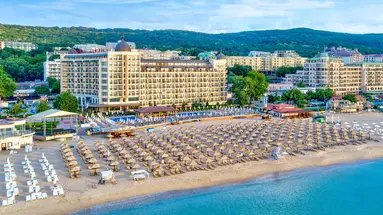 Admiral hotel