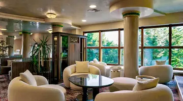 Admiral hotel