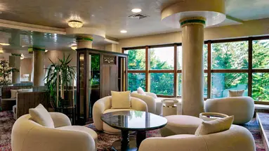 Admiral hotel