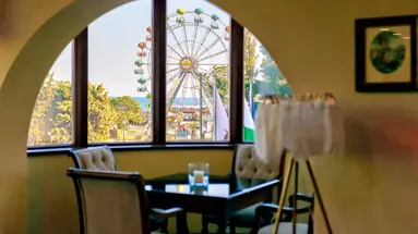 Admiral hotel