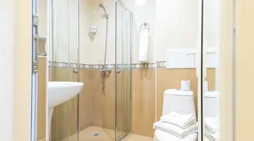 Admiral Plaza Hotel