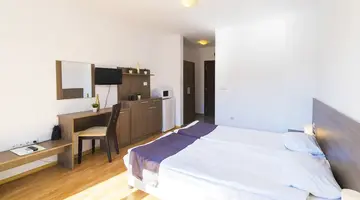 Admiral Plaza Hotel