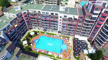Admiral Plaza