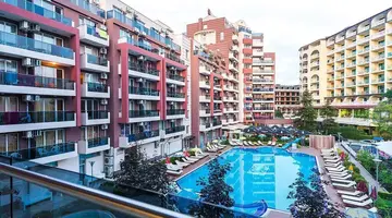 Admiral Plaza