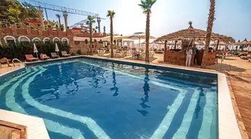 Adria Palace (ex. Rinia 2)