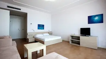 Adria Palace (ex. Rinia 2)