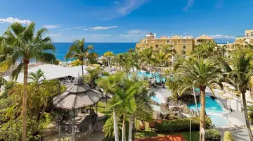 Adrian Jardines de Nivaria