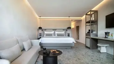 Aeonic Suites & Spa