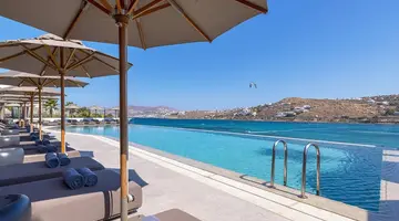Aeonic Suites & Spa