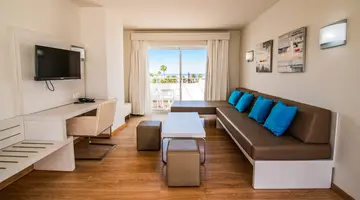 Aequora Lanzarote Suites
