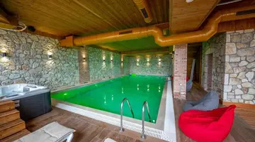 Aerial Hotel & Spa