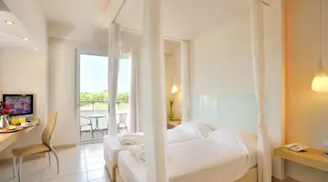 AFANDOU BAY RESORT SUITES