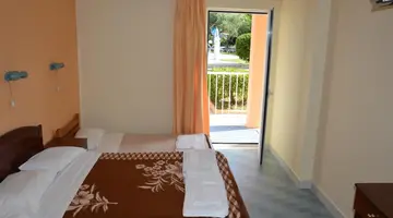 Aggelos Family Hotel