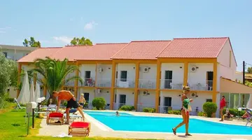 Aggelos Family Hotel