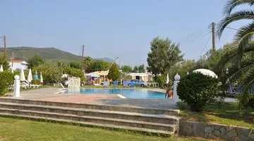 Aggelos Family Hotel