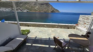 Aglaia Studios & Apartments