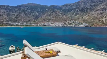 Aglaia Studios & Apartments