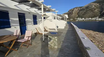 Aglaia Studios & Apartments