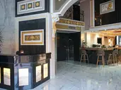 Agnes Deluxe Hotel