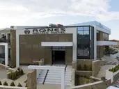Agnes Deluxe Hotel