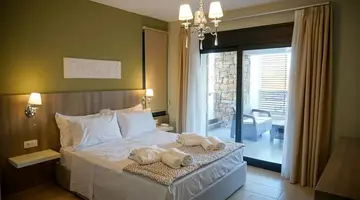 Agnes Deluxe Hotel