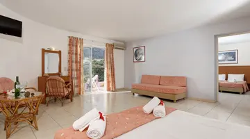 Agrabella Hotel