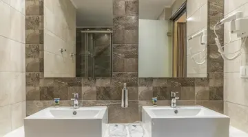 Agrelli Hotel & Suites