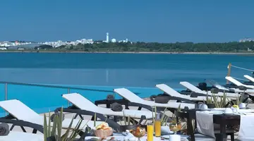 Agua Hotels Riverside