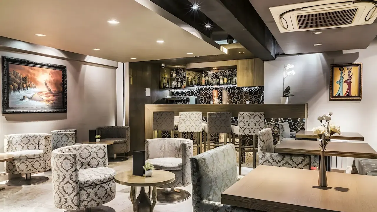 AHC Grand Bazaar Hotel