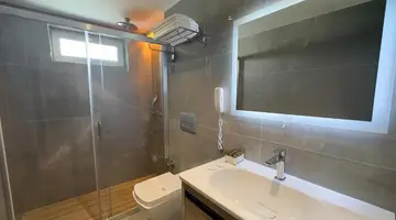 AHC OLD CITY HOTEL (EX.ZURICH HOTEL)