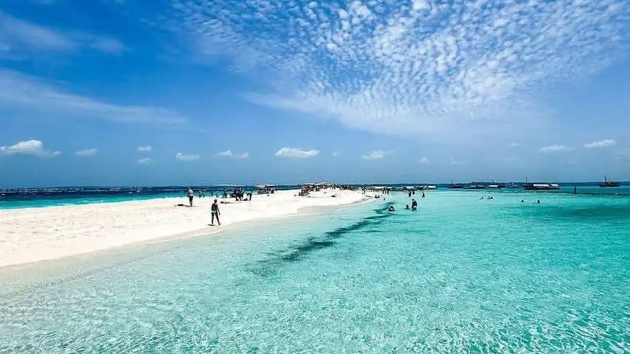 AHG LION BEACH RESORT & SPA
