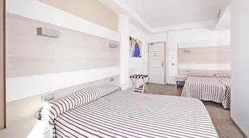 AHOI! URBAN BEACH HOTEL