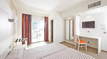AHOI! URBAN BEACH HOTEL