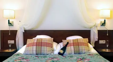 AHOTEL