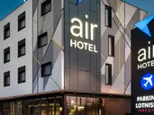 Air Hotel
