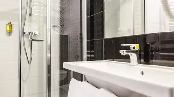 Air Hotel