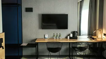 Air Hotel