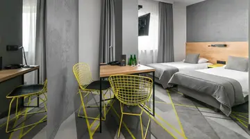 Air Hotel