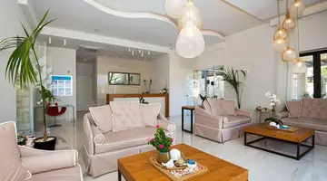 Airis Boutique and Suites