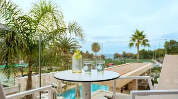 Airis Boutique Hotel & Suites Adults Only