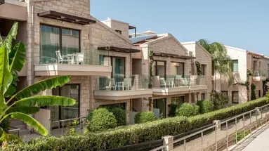 AIRIS BOUTIQUE & SUITES- Adults only 16+