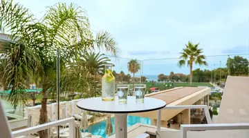 Airis Boutique & Suites