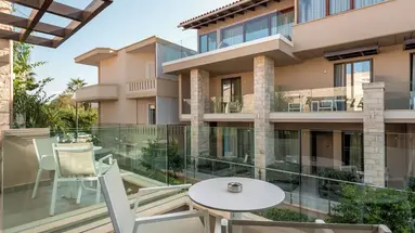 Airis Boutique & Suites
