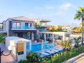 Airis Boutique & Suites