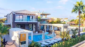 Airis Boutique & Suites