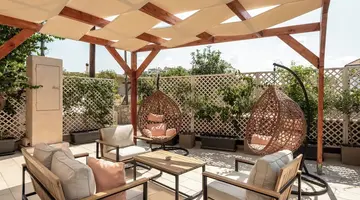 Airis Boutique & Suites