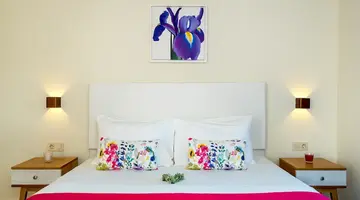 Airis Boutique & Suites