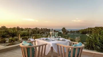 Airis Boutique & Suites