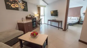 AIYARA GRAND HOTEL