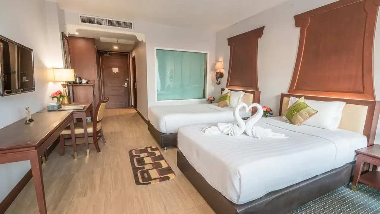 AIYARA GRAND HOTEL